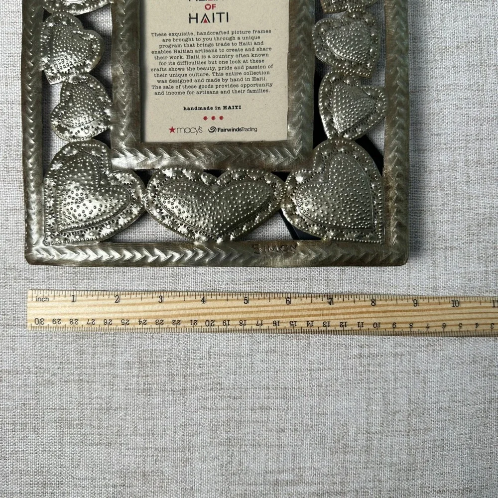 Heart of Haiti Macy's Haitian Metal Heart Picture Frame 4x6 Signed Simon